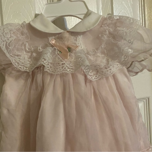 Vintagee Martha’s Miniatures Lace Dress - Picture 4 of 9